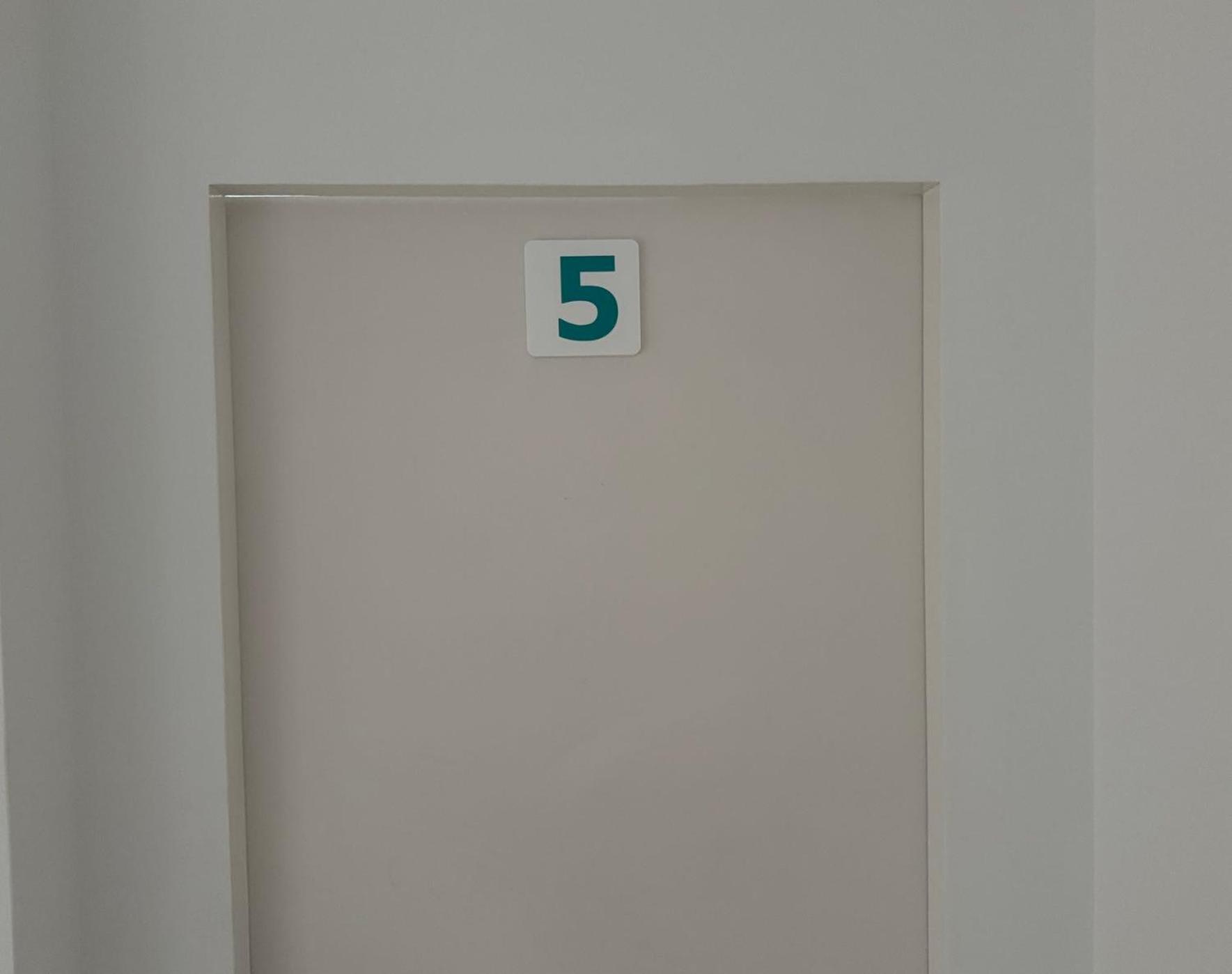 Aomo Art Space Hostel โอเอรัช ภายนอก รูปภาพ